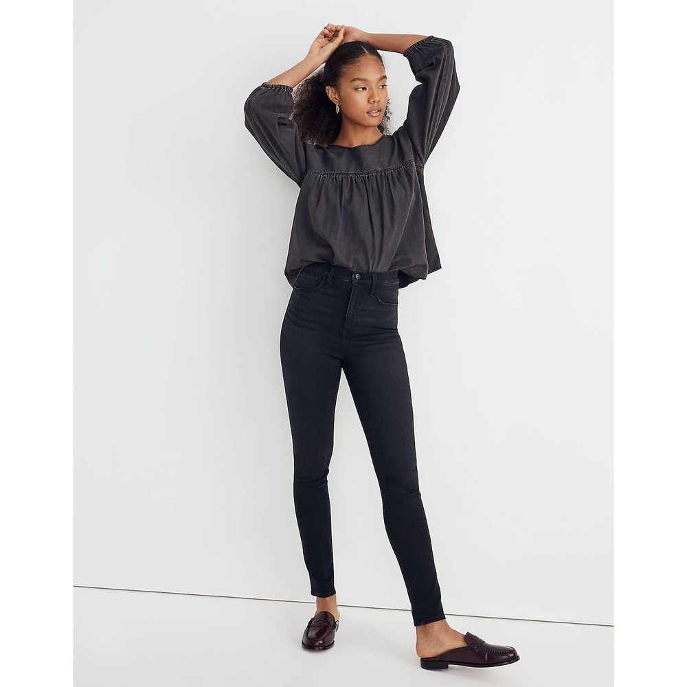 11" High-Rise Roadtripper Supersoft Skinny Jeans in Lakedale Wash